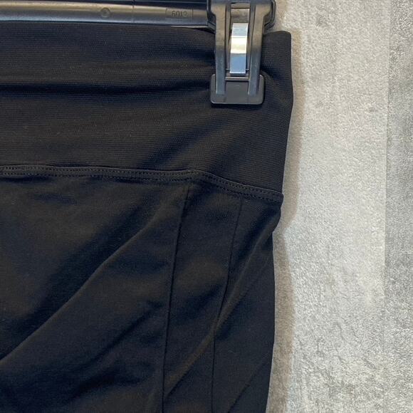 NUX Women's Black Ruched-Trim Mesa Low-Rise Pull-On Capri Leggings SZ M - Picture 4 of 8